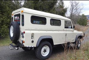  Land Rover Defender 3 doors