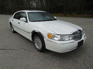  Lincoln Town Car executive series