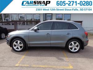  Audi Q5 2.0T quattro Premium Plus - AWD 2.0T quattro