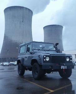  Land Rover Defender