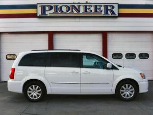 Used  Chrysler Town & Country Touring