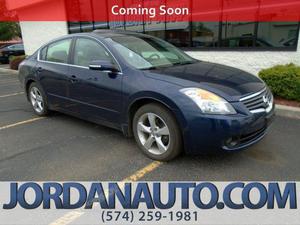 Used  Nissan Altima 3.5 SE