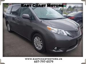 Used  Toyota Sienna XLE