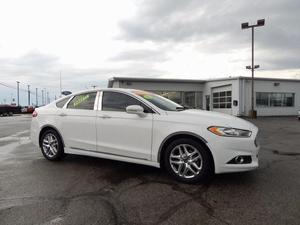 Used  Ford Fusion SE