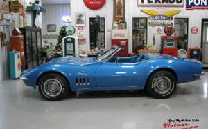 Chevrolet Corvette Convertible / Lemans Blue