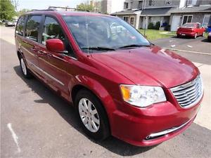  Chrysler Town & Country STOW N GO