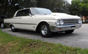  Ford Galaxie Coupe