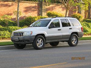  Jeep Grand Cherokee Laredo