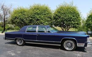  Lincoln Continental Collectors Series
