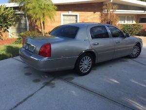  Lincoln Town Car EXECUTIVE