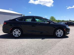 Used  Chrysler 200 Limited