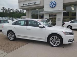 Used  Volkswagen Passat 1.8T SEL Premium