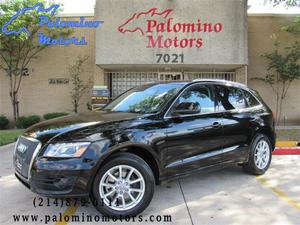  Audi Q5 2.0T quattro Premium Plus - AWD 2.0T quattro