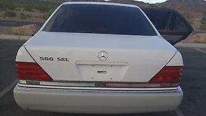  Mercedes-Benz 500-Series GRAY