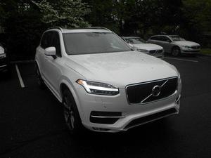 New  Volvo XC90 T6 Momentum