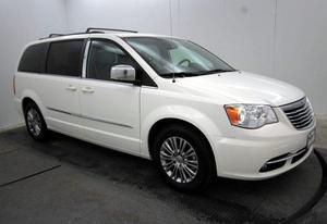 Used  Chrysler Town & Country Touring-L