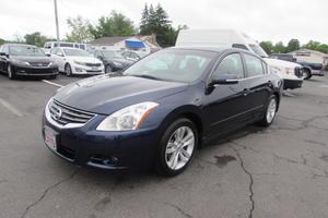 Used  Nissan Altima 3.5 SR