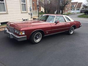  Buick Riviera Landau COUPE