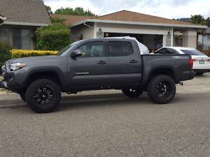  Toyota Tacoma TRD Off-road 4X4 double cab, with the