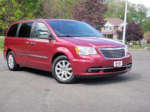 Used  Chrysler Town & Country Touring-L