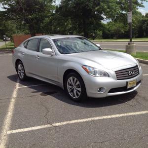 Used  INFINITI M37 x