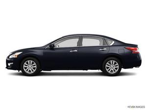 Used  Nissan Altima 2.5 SV