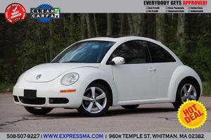 Used  Volkswagen New Beetle Triple White