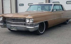  Cadillac Coupe Deville