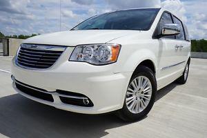  Chrysler Town & Country Touring-L STOW’n GO FULLY