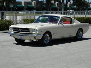  Ford Mustang 2+2