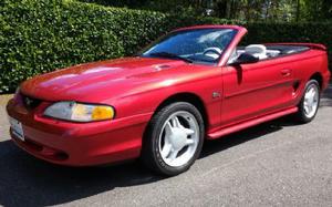  Ford Mustang GT Convertible