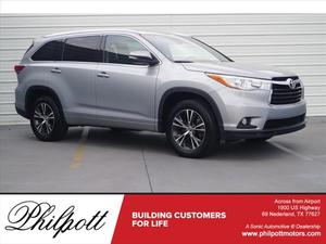  Toyota Highlander XLE in Nederland, TX