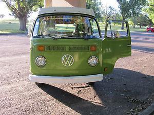  Volkswagen Bus/Vanagon Camper