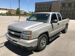 Used  Chevrolet Silverado  Extended Cab Classic