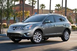 Used  Nissan Rogue SV