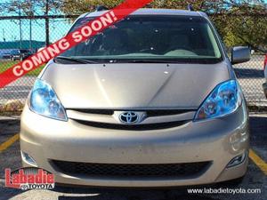 Used  Toyota Sienna XLE