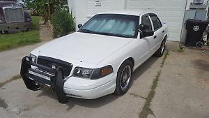  Ford Crown Victoria full police package