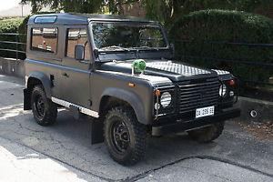  Land Rover Defender 3 door