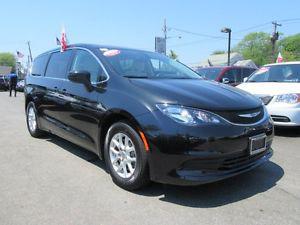  Chrysler Pacifica Touring FWD