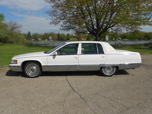  Cadillac Fleetwood Brougham