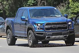  Ford F-150 Raptor Crew Cab Pickup 4-Door