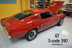  Ford Mustang FASTBACK, GT S-code