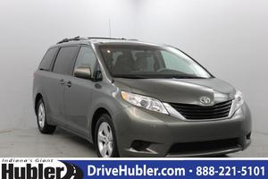  Toyota Sienna LE 7-Passenger Auto Acce in Indianapolis,