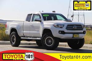  Toyota Tacoma