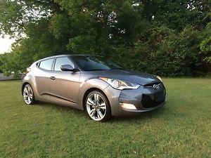  Hyundai Veloster Style & Tech Packages