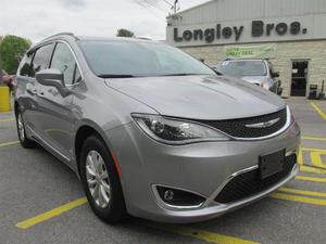 Used  Chrysler Pacifica Touring-L