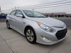  Hyundai Sonata Hybrid in Fairfield, OH