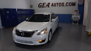  Nissan Altima -