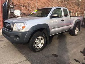  Toyota Tacoma V6 - V6 4dr Access Cab 4WD SB (4L V6 5A)