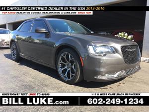  Chrysler 300 S